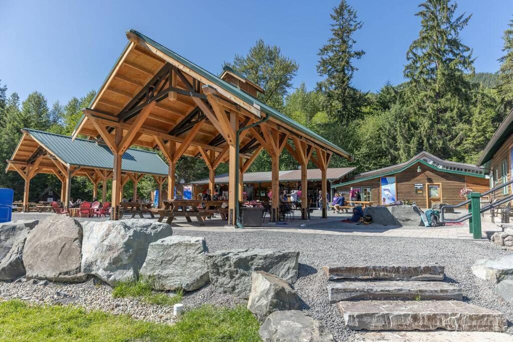 Chalet R & R At Mt. Rainier
